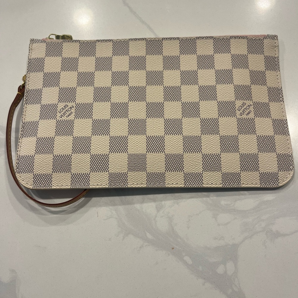Louis Vuitton Damier Azur Pochette